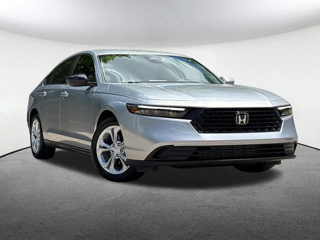 Used 2025 Honda Accord LX image 14