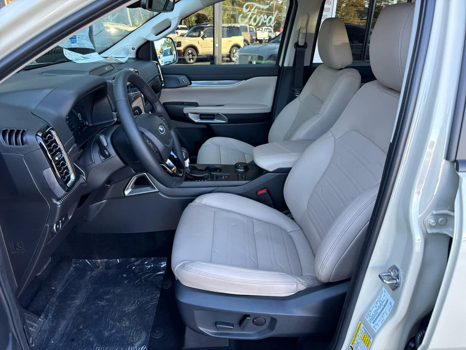 New 2025 Ford Ranger Lariat image 17