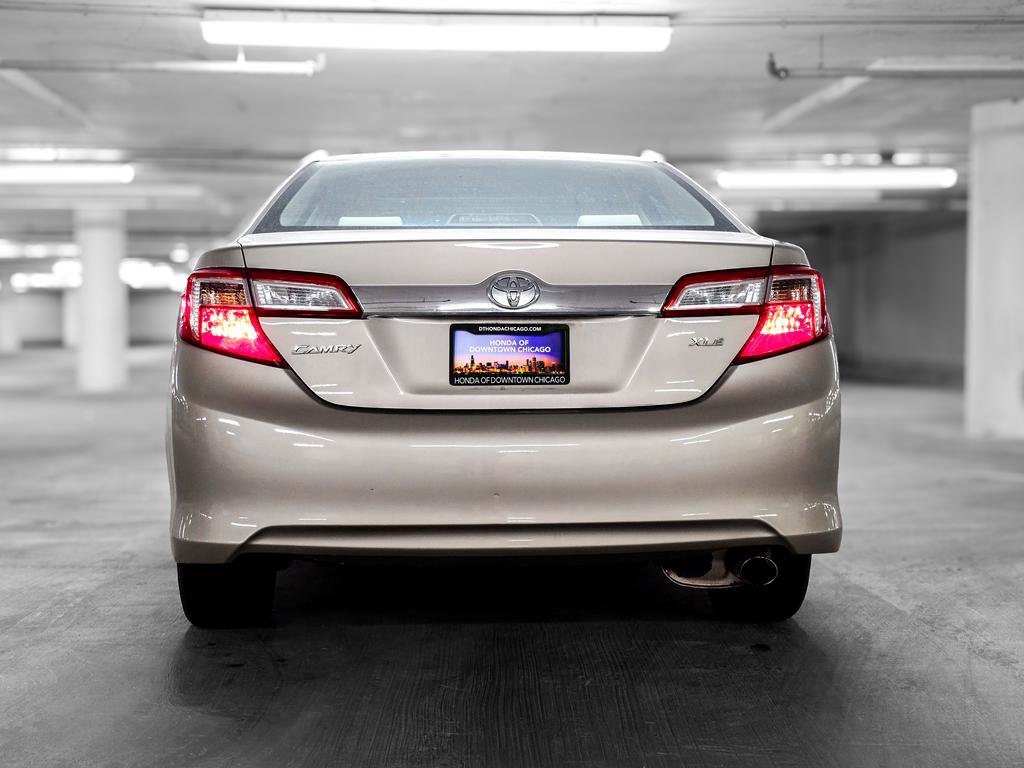 Used 2014 Toyota Camry XLE image 8