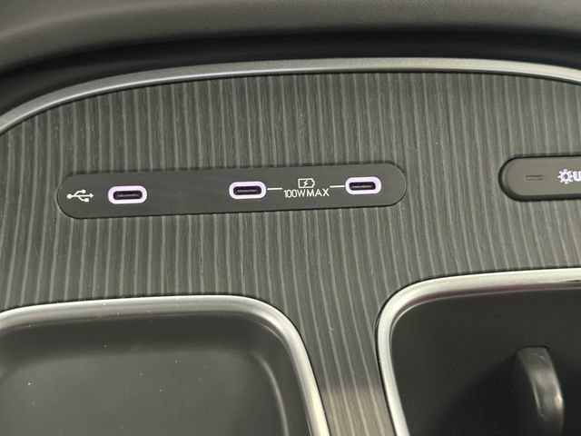Used 2026 Hyundai Palisade Calligraphy FWD image 6