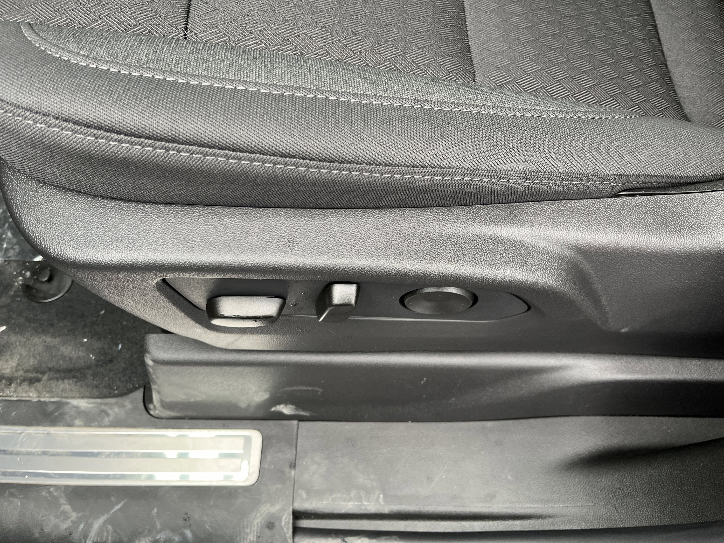 New 2026 Chevrolet Silverado 1500 LT image 13