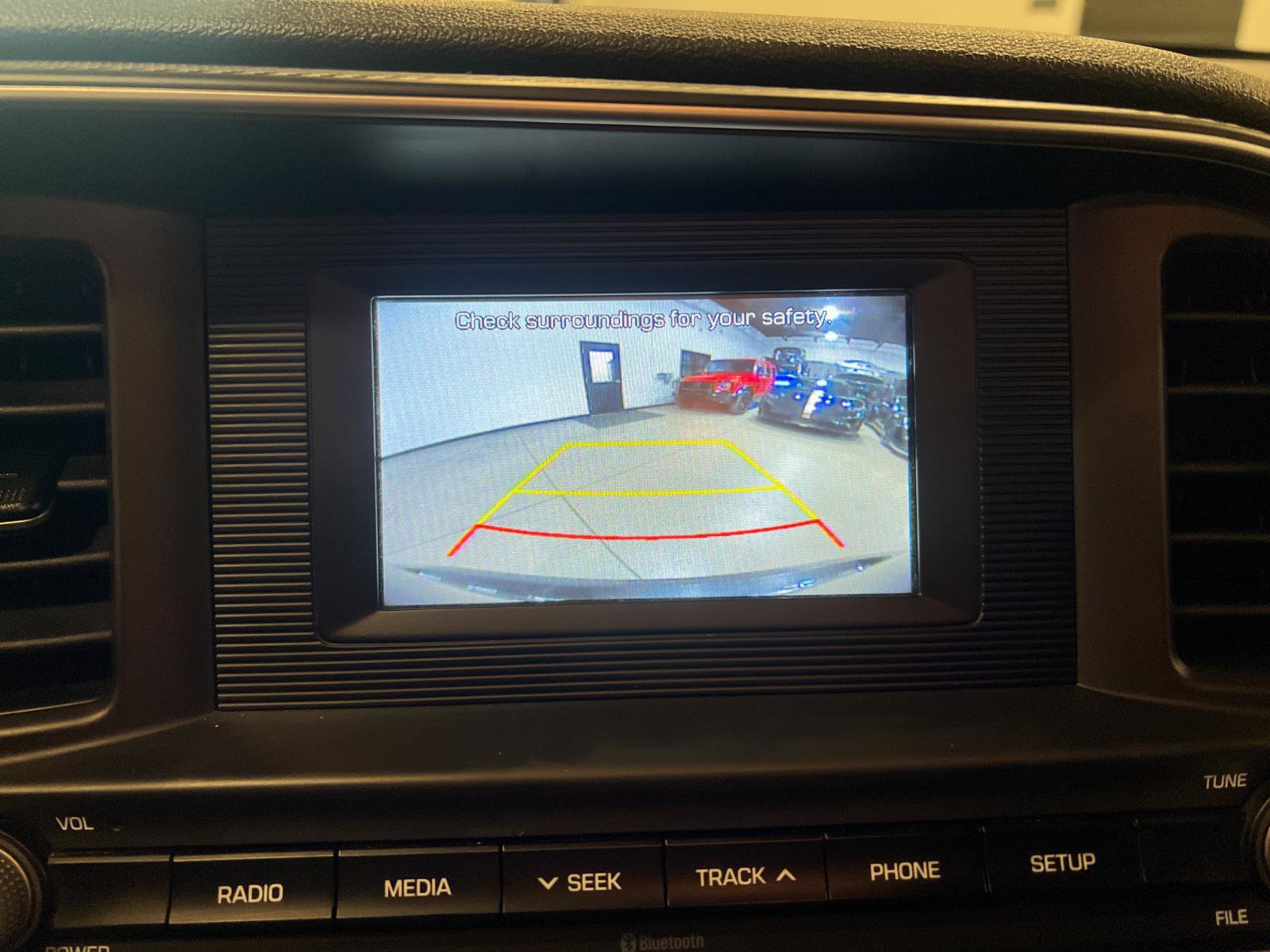 Used 2019 Hyundai Elantra SE w/ Cargo Package FWD image 18