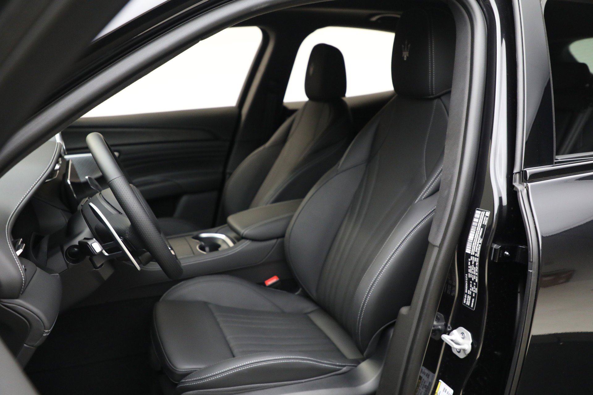 New 2025 Maserati Grecale Modena image 13