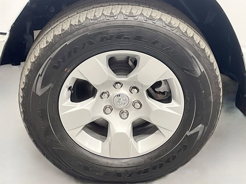 Used 2024 RAM 1500 Big Horn image 31