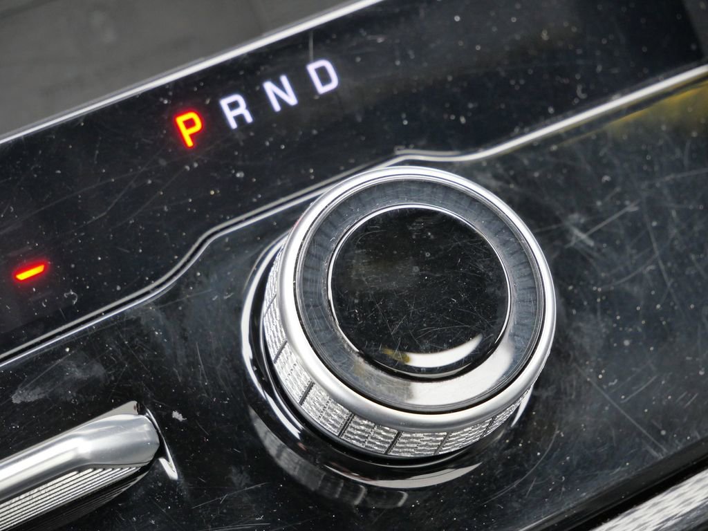 Used 2024 Jeep Grand Cherokee L Limited w/ Luxury Tech Group II image 43