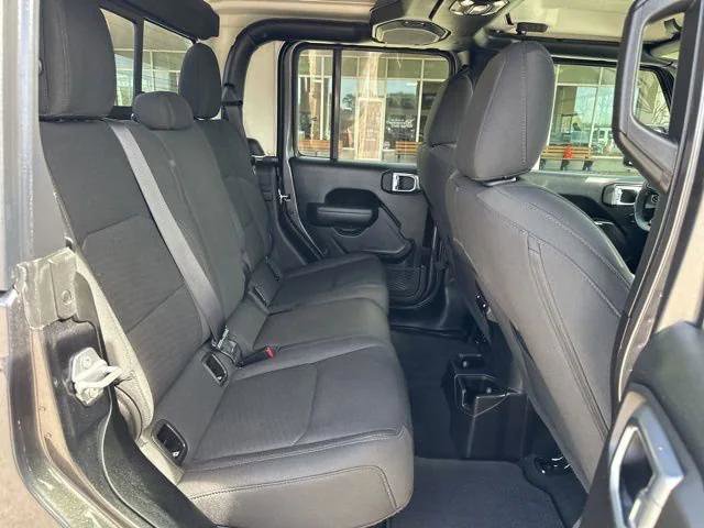 Certified 2022 Jeep Gladiator Sport image 37