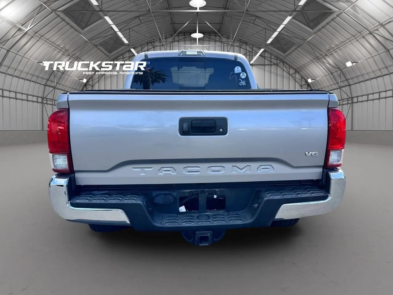 Used 2017 Toyota Tacoma TRD Off-Road w/ Tow Package AWD/4WD image 6