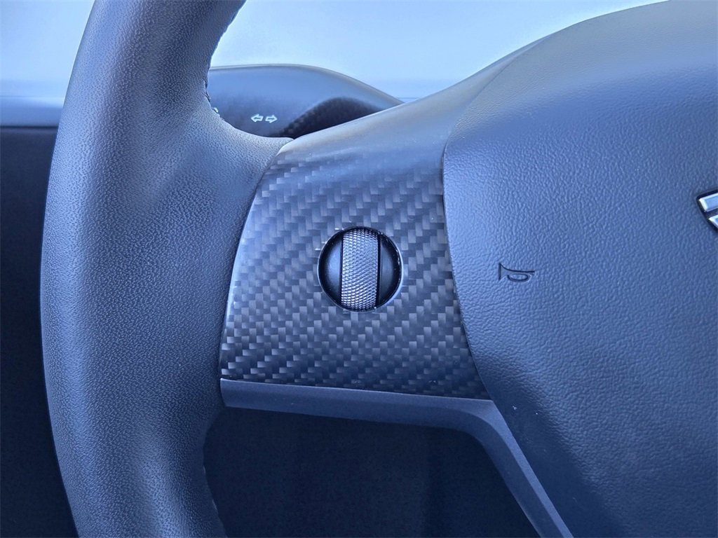 Used 2022 Tesla Model Y Performance image 26