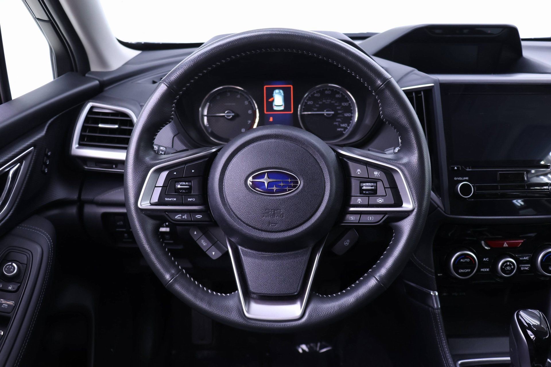 Used 2023 Subaru Forester Touring image 12