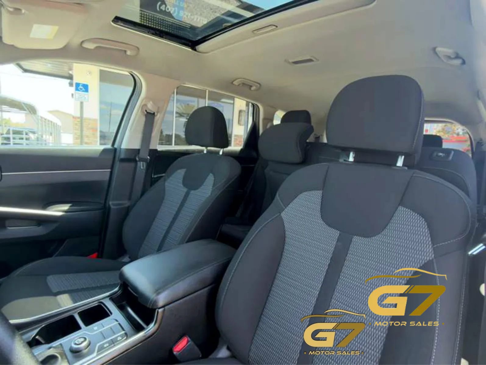 Used 2022 Kia Sorento LX FWD image 12