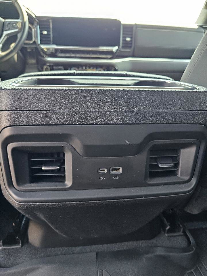Used 2022 Chevrolet Silverado 1500 LT AWD/4WD image 36