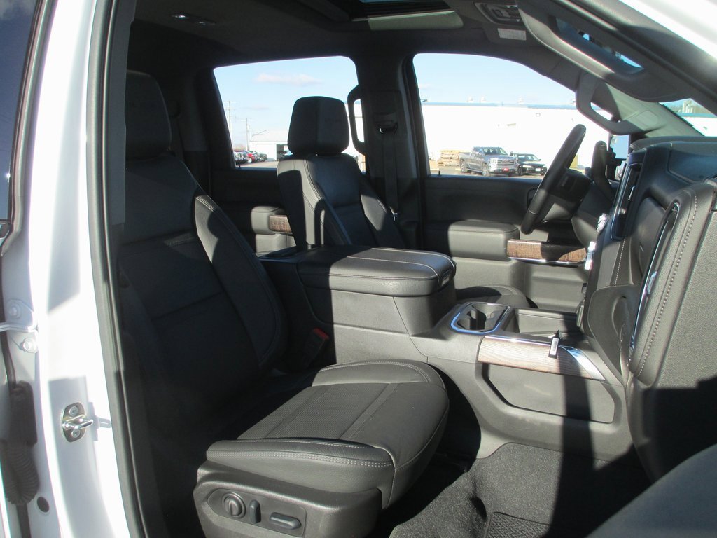 Certified 2023 GMC Sierra 3500 Denali w/ Denali Ultimate Package image 24