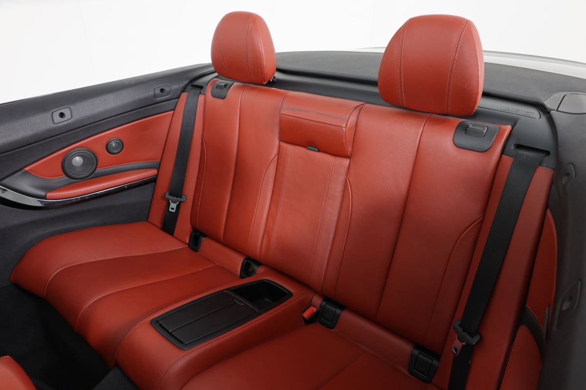 Used 2015 BMW M4 Convertible RWD image 11
