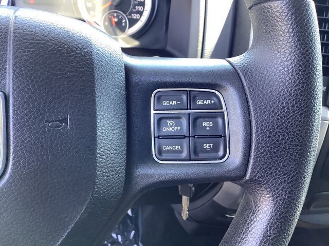 Used 2017 RAM 1500 Express RWD image 12