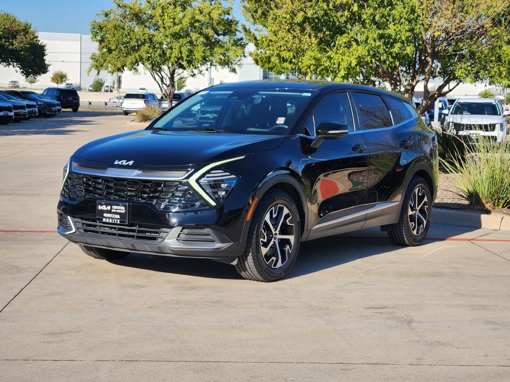Certified 2024 Kia Sportage EX FWD image 2