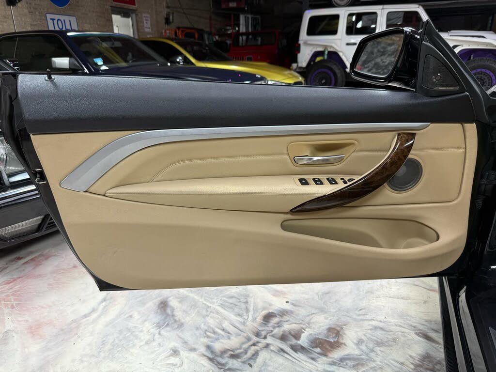 Used 2014 BMW 435i Convertible RWD image 34