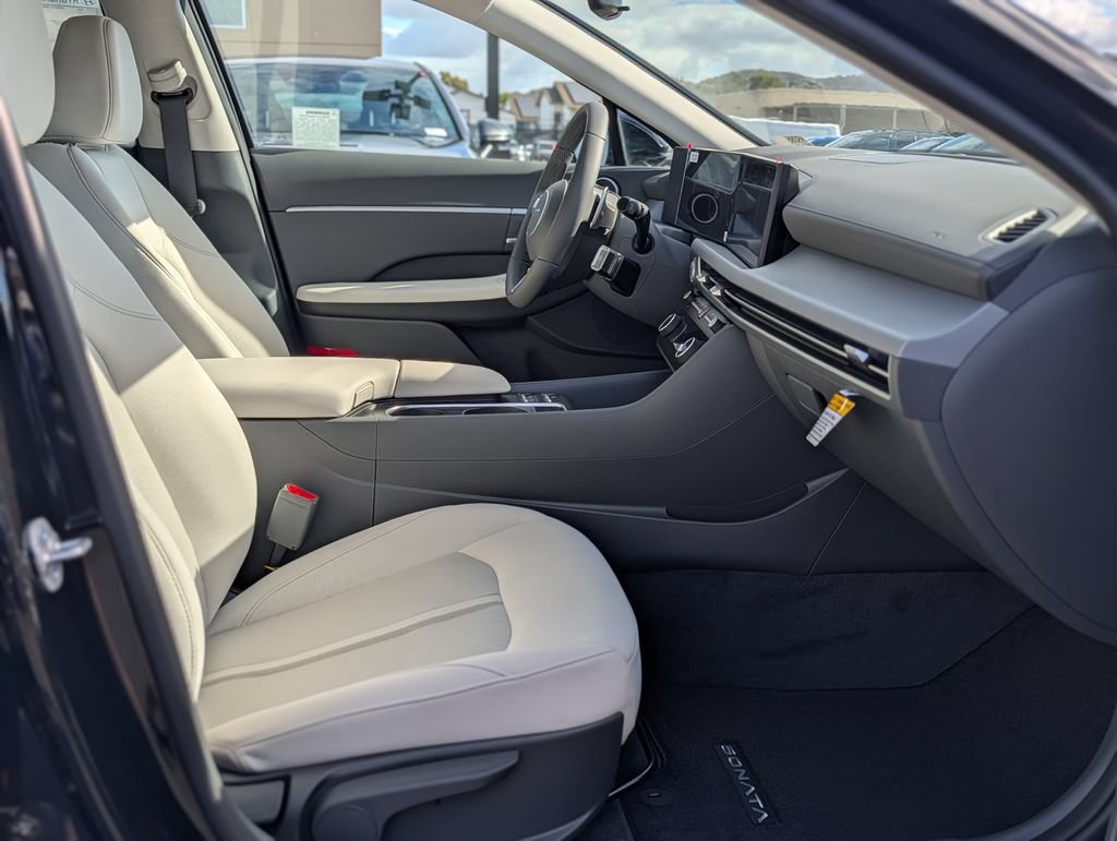 New 2026 Hyundai Sonata SEL FWD image 10