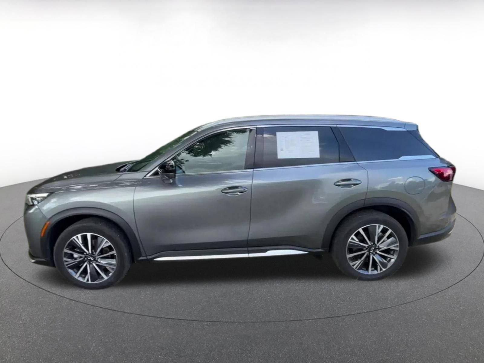 Used 2026 INFINITI QX60 Luxe FWD image 9