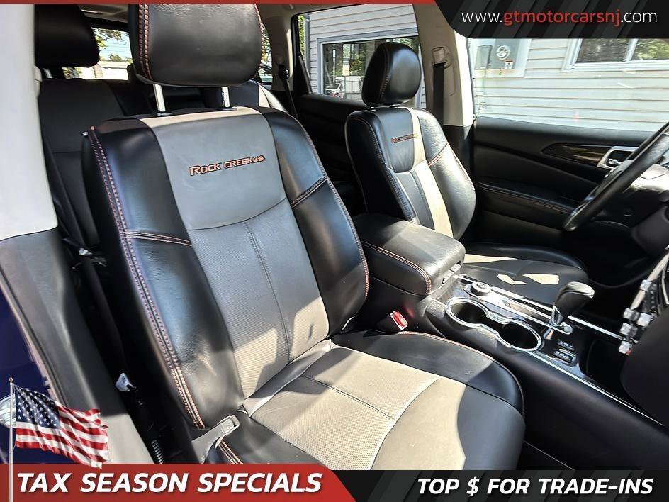 Used 2019 Nissan Pathfinder SL AWD/4WD image 43