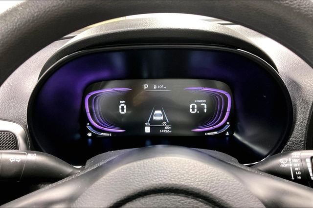 Used 2025 Kia Soul LX w/ LX Technology Package FWD image 13