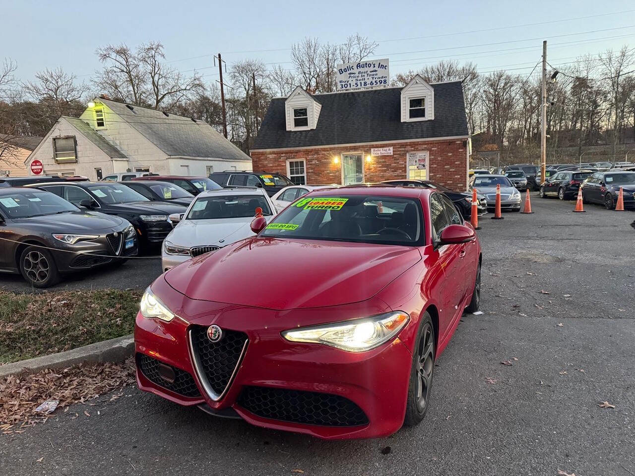Used 2017 Alfa Romeo Giulia w/ Sport Appearance Package image 3