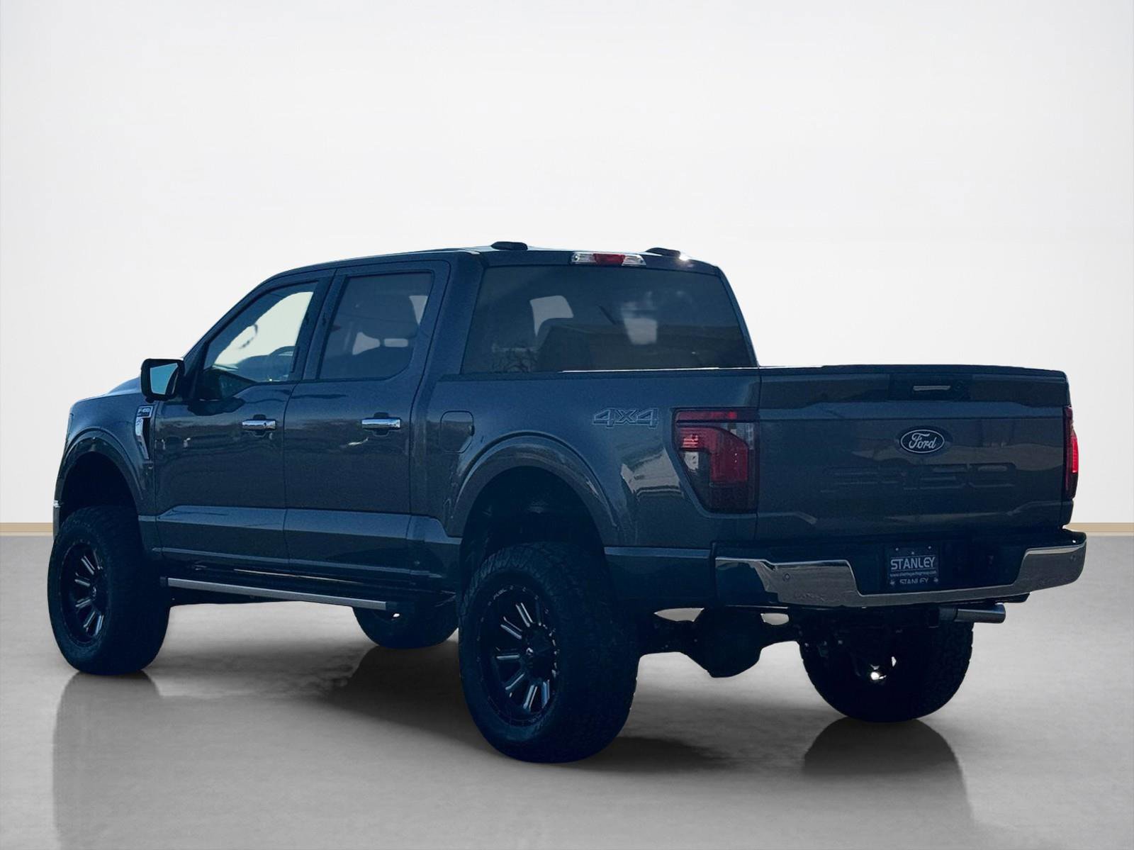 Used 2024 Ford F150 XLT image 5