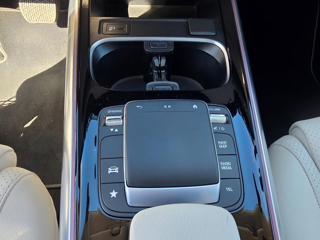 Used 2022 Mercedes-Benz GLA 250 4MATIC w/ Premium Package Lite image 22