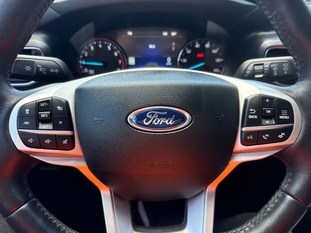 Used 2023 Ford Explorer XLT w/ Equipment Group 202A AWD/4WD image 22