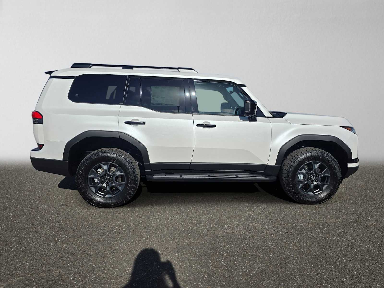 New 2026 Lexus GX 550 AWD/4WD image 2