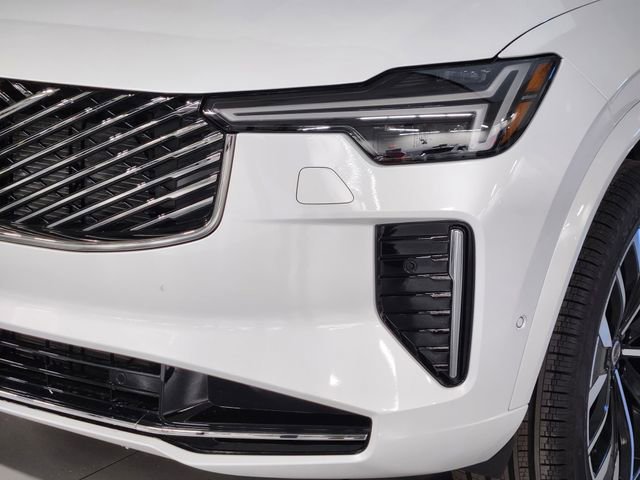 New 2026 Volvo XC90 B6 Plus w/ Protection Package Premier AWD/4WD image 12