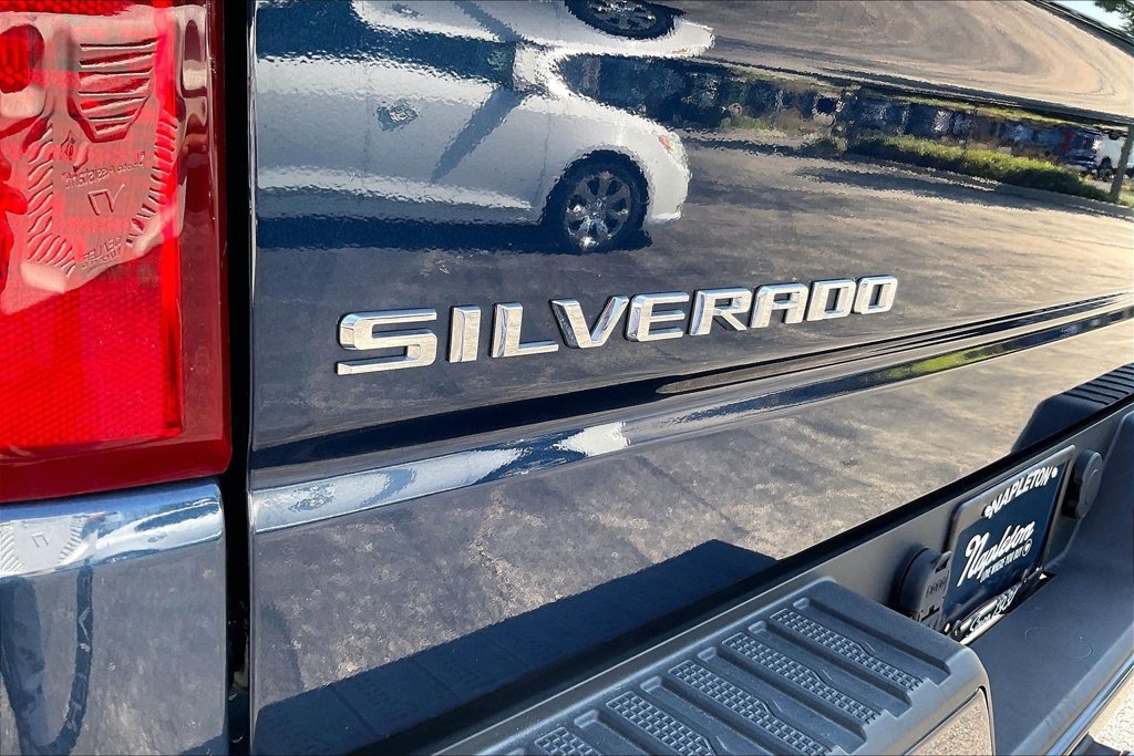 Used 2022 Chevrolet Silverado 1500 Custom AWD/4WD image 36