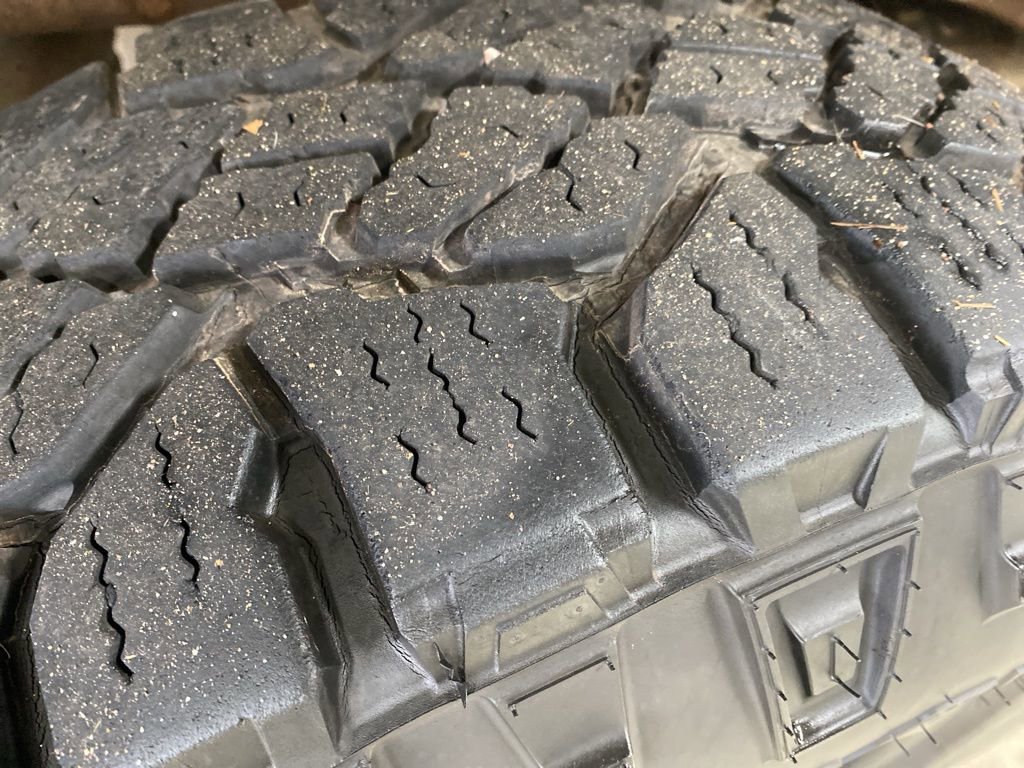 Used 2021 Chevrolet Silverado 1500 Custom Trail Boss w/ LPO, Dark Essentials Package image 12