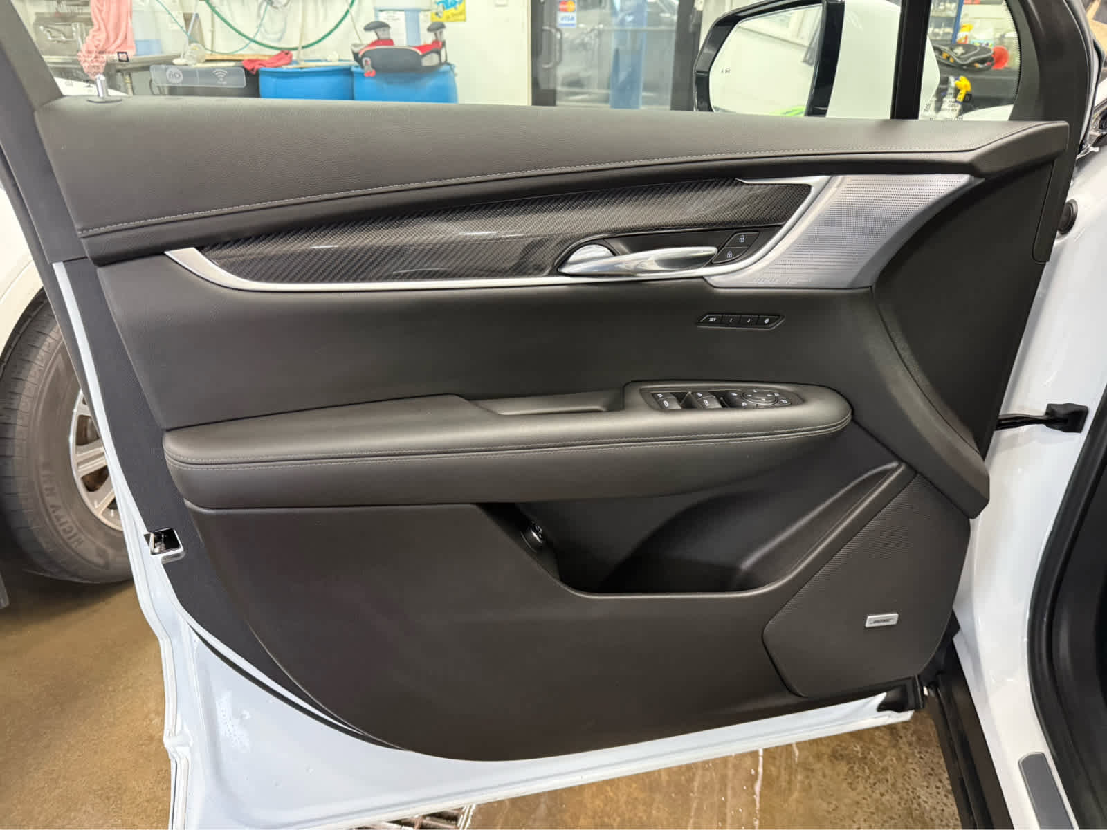 Used 2023 Cadillac XT6 Sport w/ Technology Package image 35