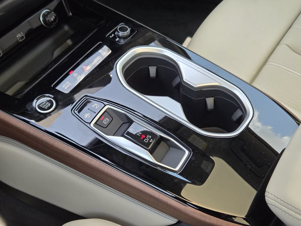 New 2026 Audi A6 Premium Plus AWD/4WD image 25
