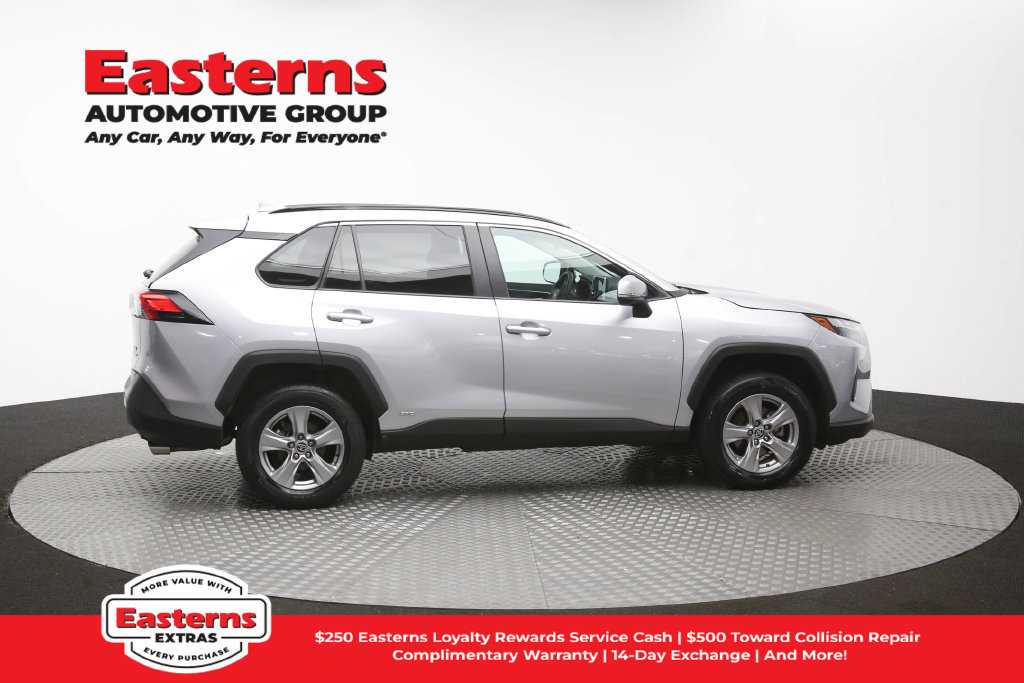 Used 2024 Toyota RAV4 XLE AWD/4WD image 43