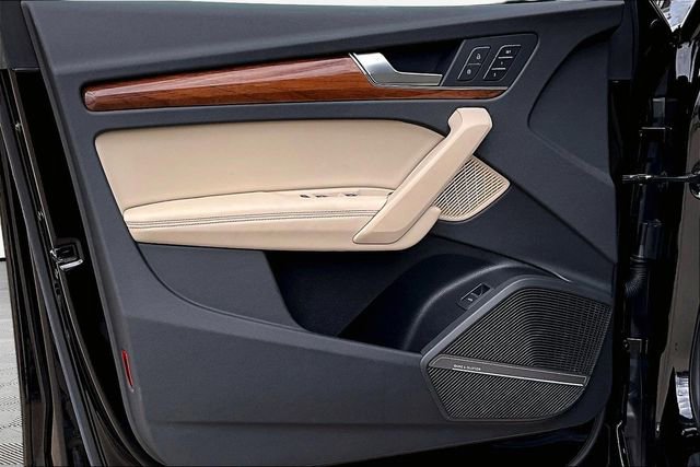 Used 2023 Audi Q5 2.0T Premium Plus w/ Premium Plus Package image 18