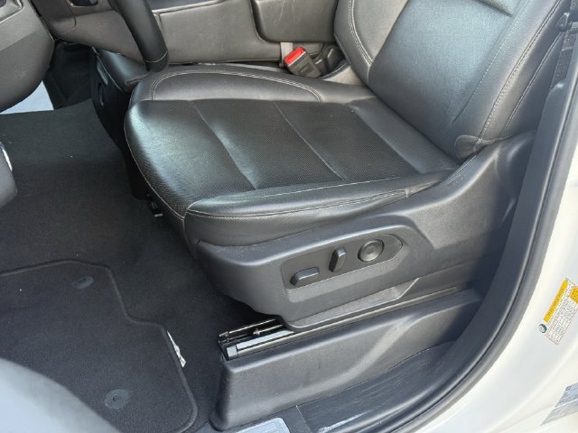 Used 2025 GMC Sierra 1500 SLT RWD image 14
