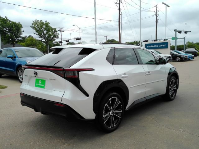 Used 2023 Toyota bZ4X Limited image 6