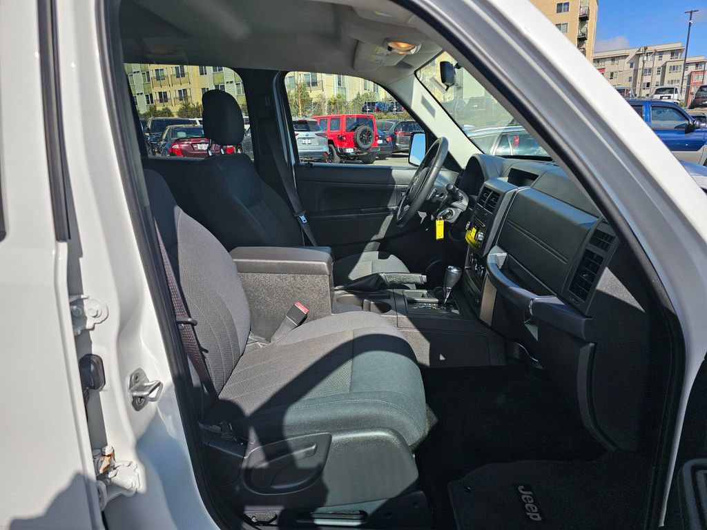 Used 2012 Jeep Liberty Sport w/ Popular Equipment Group image 12