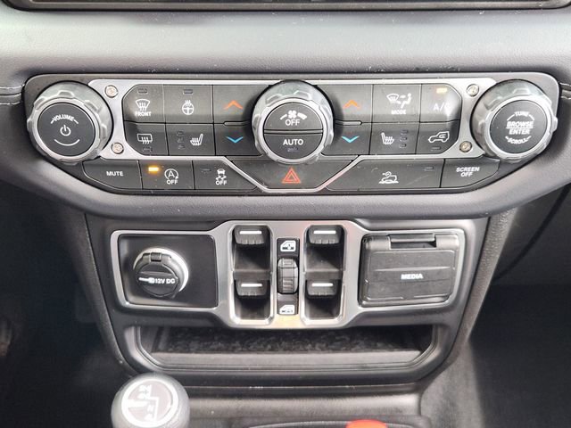 Certified 2026 Jeep Wrangler Sahara AWD/4WD image 18