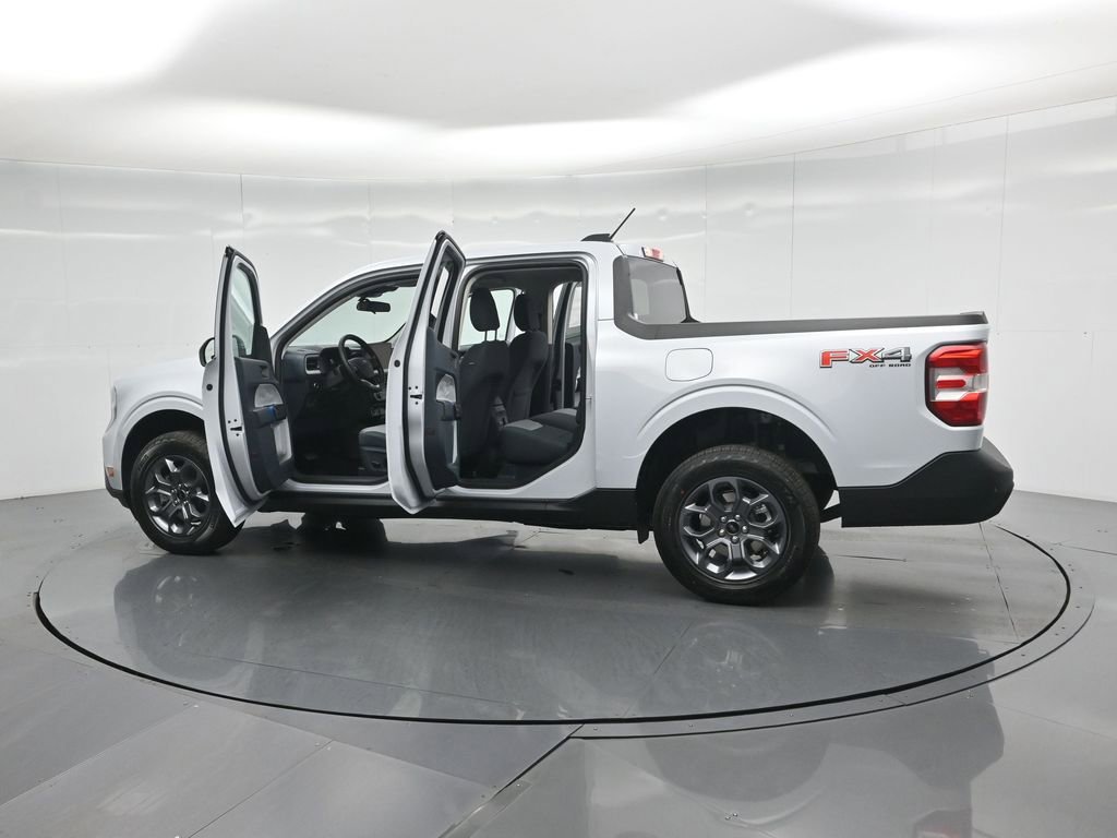 New 2025 Ford Maverick XLT w/ XLT Luxury Package image 32