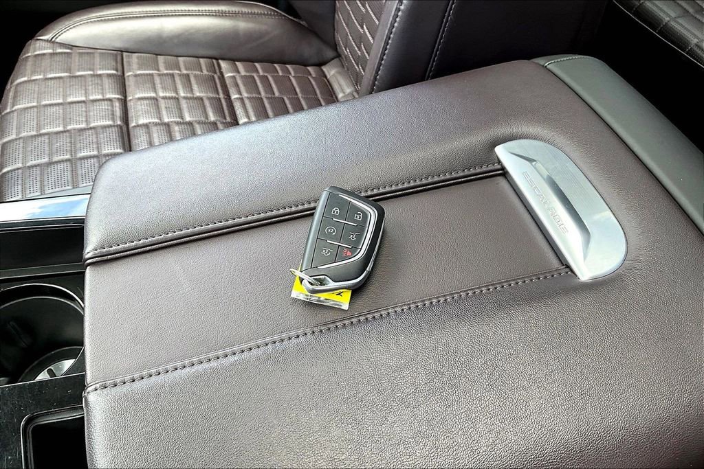 Used 2023 Cadillac Escalade Premium Luxury Platinum w/ LPO, Floor Liner Package AWD/4WD image 11
