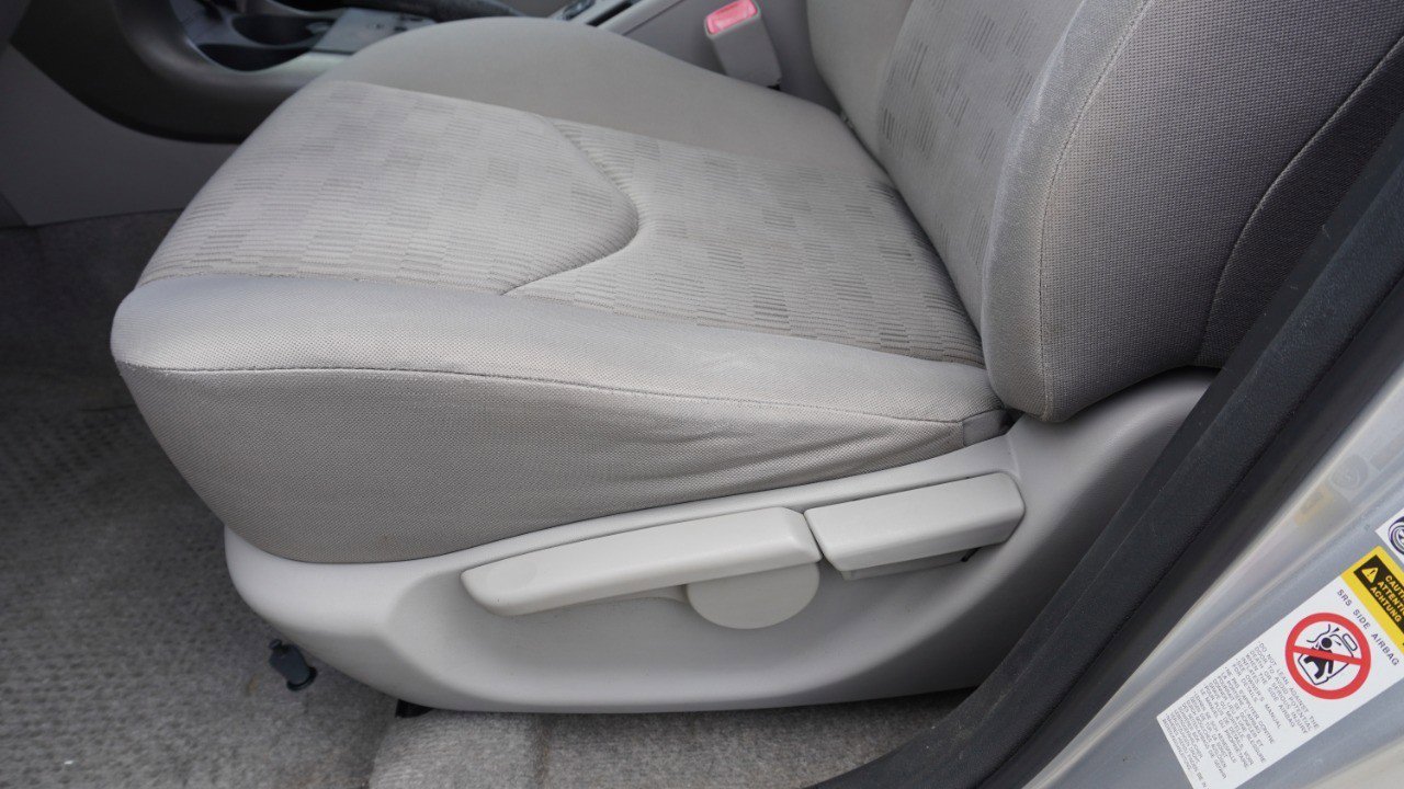 Used 2010 Toyota RAV4 2WD image 19