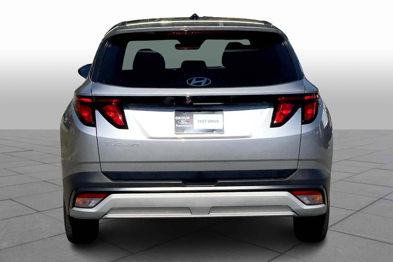 Used 2025 Hyundai Tucson SE image 7