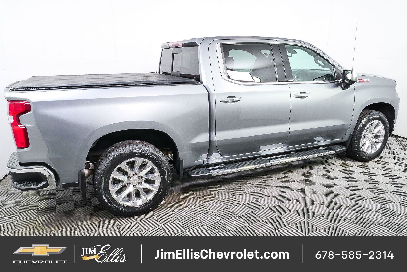 Used 2021 Chevrolet Silverado 1500 LTZ AWD/4WD image 2