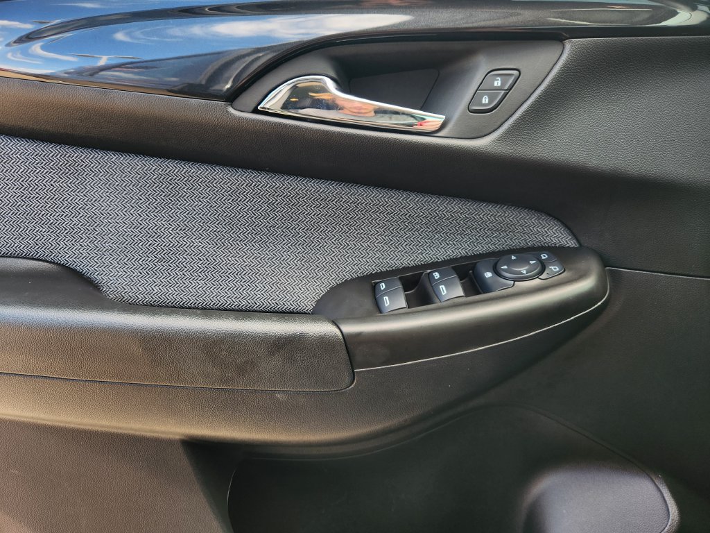 Used 2025 Chevrolet TrailBlazer LS w/ LS Confidence Package FWD image 23