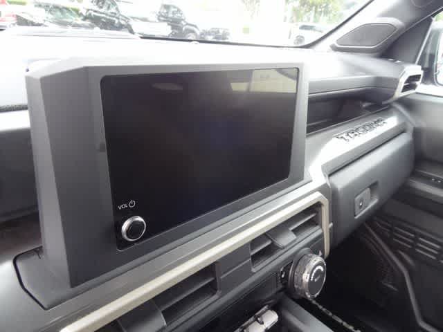 Used 2024 Toyota Tacoma SR5 AWD/4WD image 8