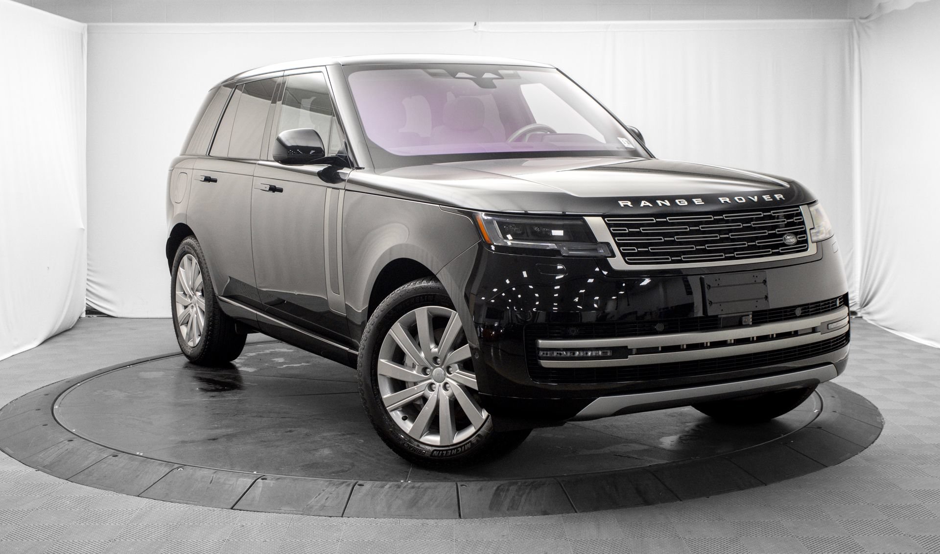 Used 2023 Land Rover Range Rover SE