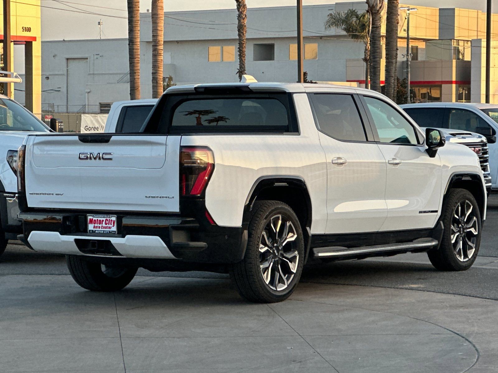 New 2025 GMC Sierra EV Denali image 4
