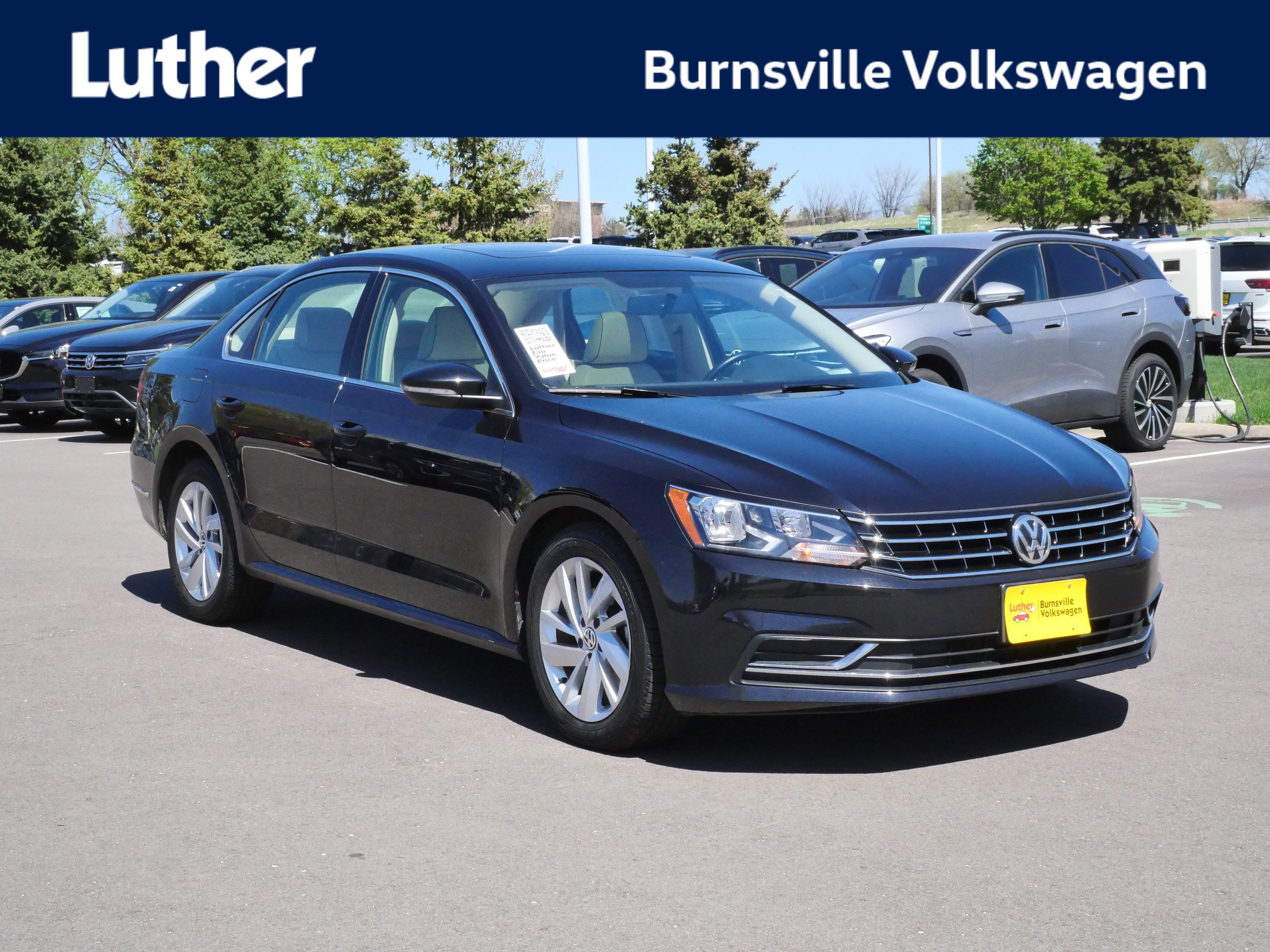 Used 2018 Volkswagen Passat 2.0T SE